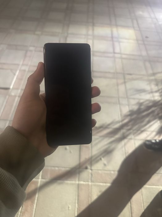 Honor x9b 256 gb operativka 12 gb