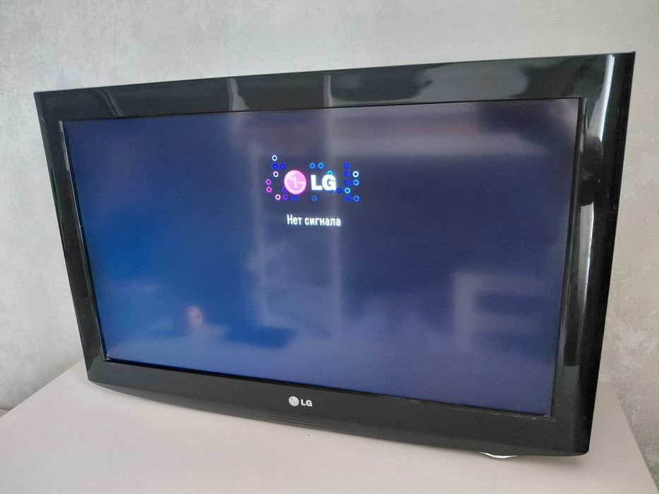 Продам тв. Не смарт