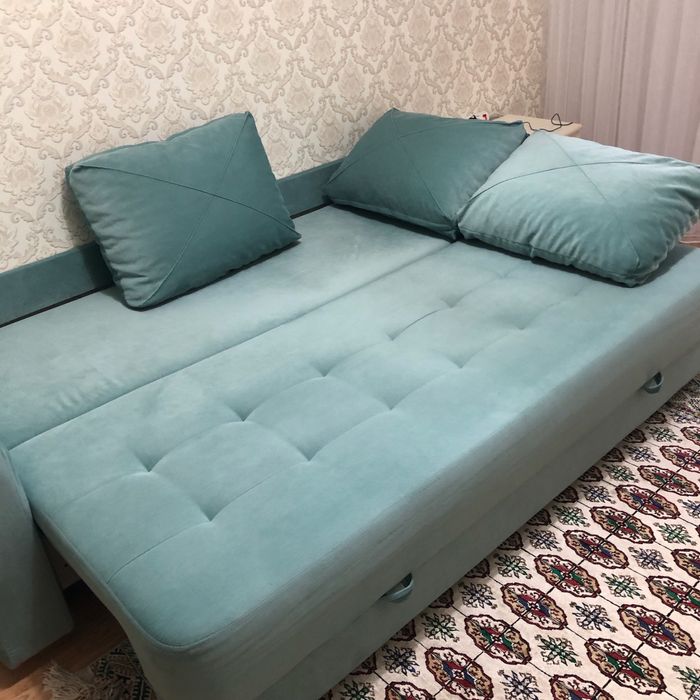 Продается диван срочно