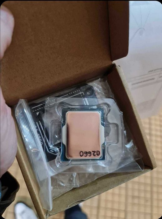 KIT Full Alb CPU MOBO RAM AIO.Vand si separat Garantie.