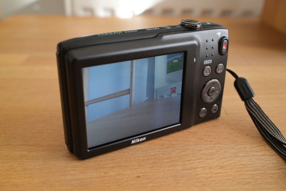 Nikon CoolPix S3300, camera foto digitala vintage, time stamp, ca nou