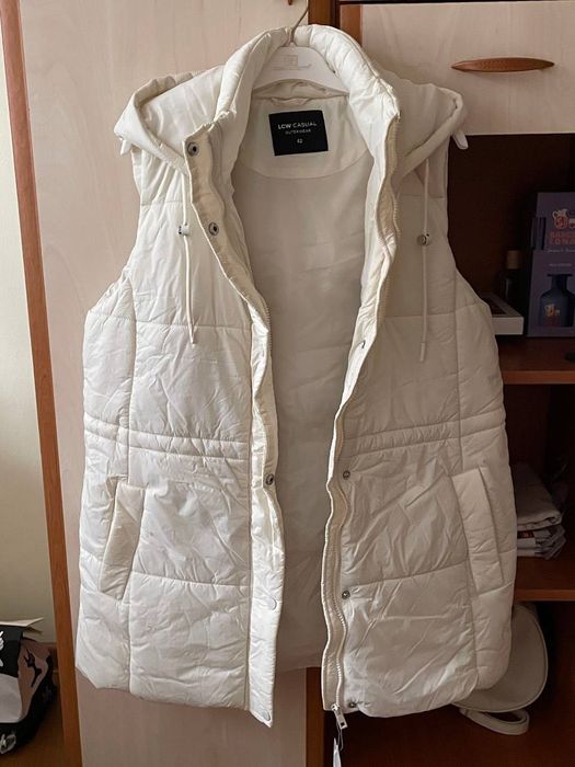 Vestă nouă mărimea XL preț 110 lei