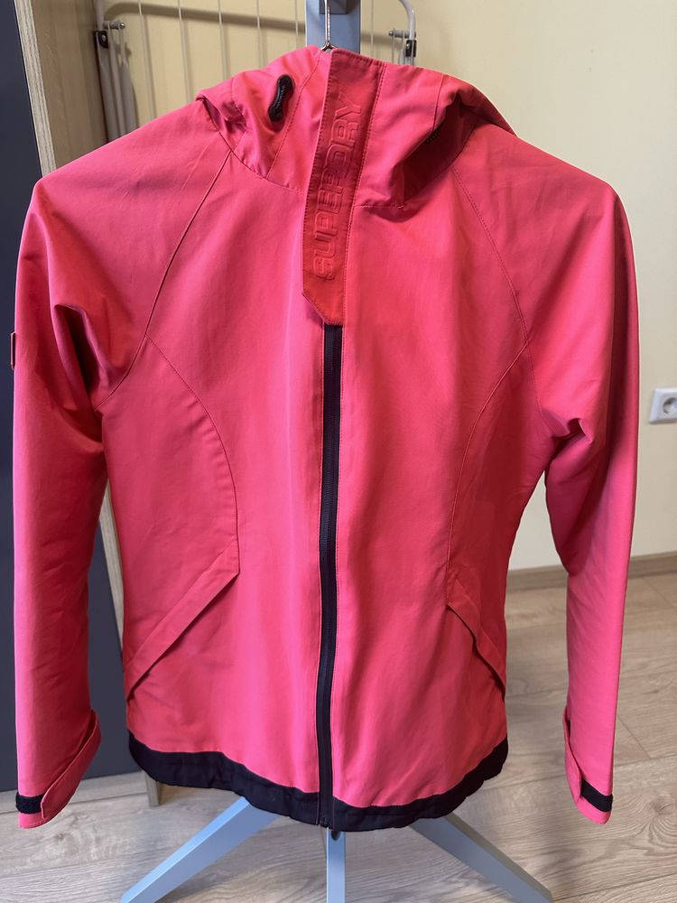 Пролтно-есенно яке Superdry