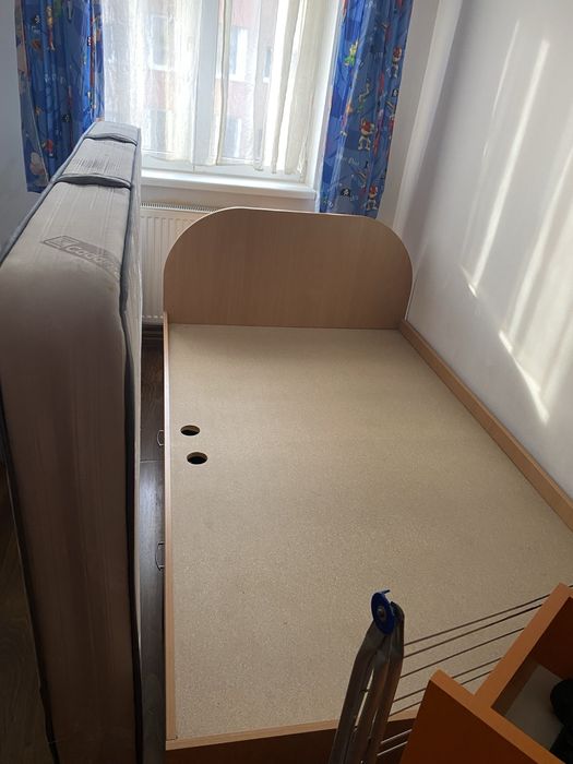 Vand pat cu saltea.1.25l-2,05L nu asigur transport.pret fix500ron