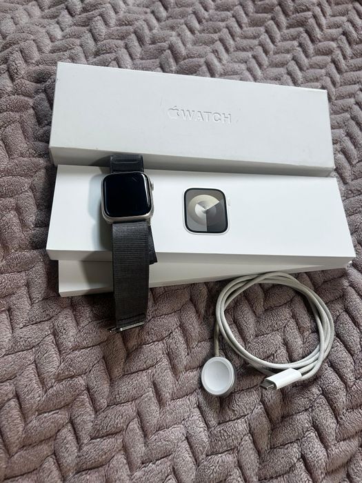 Apple Watch 9 GPS M/L 45 мм батарея 98%. Рассрочка