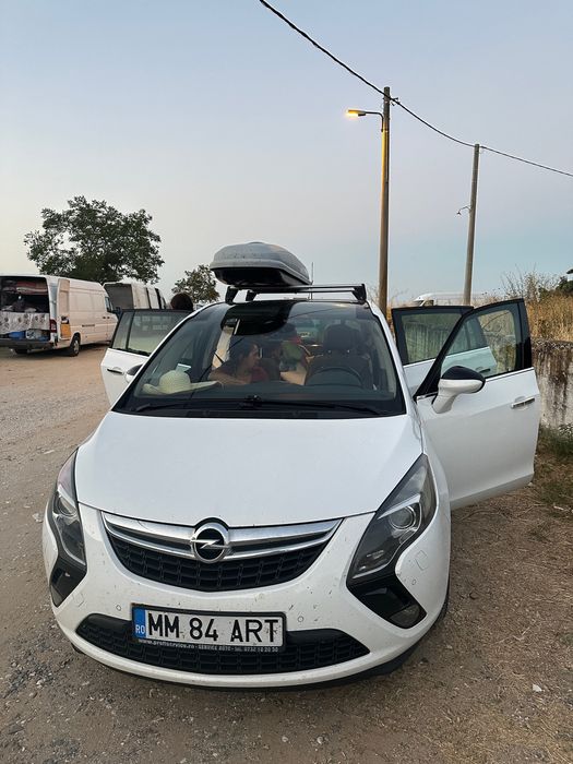 Opel Zafira  2.0 panoramic 7 locuri
