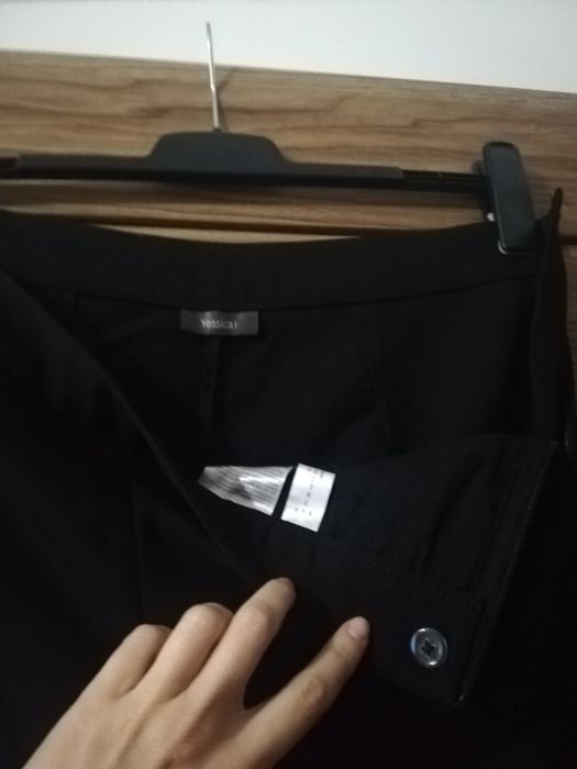 Pantaloni office 30 RON fiecare stare bună