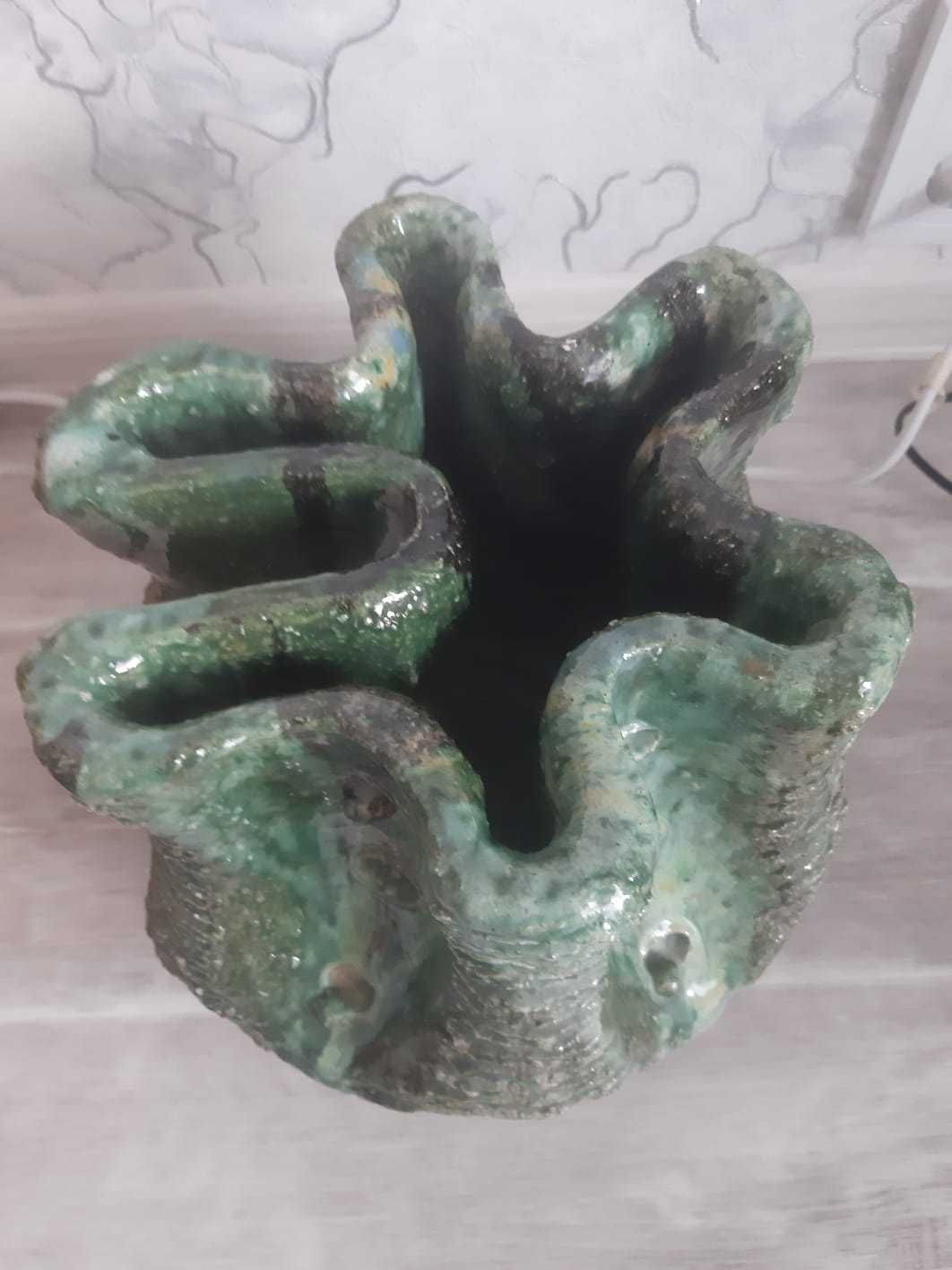 Продам напольную вазу