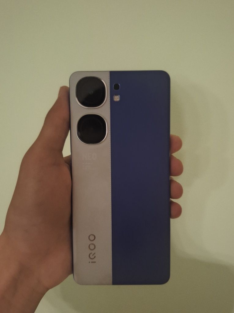Обменяю iqoo neo 9s pro plus