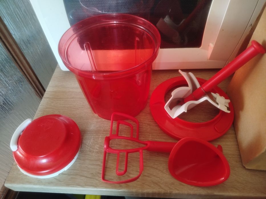 Tupperware екстрашеф на части