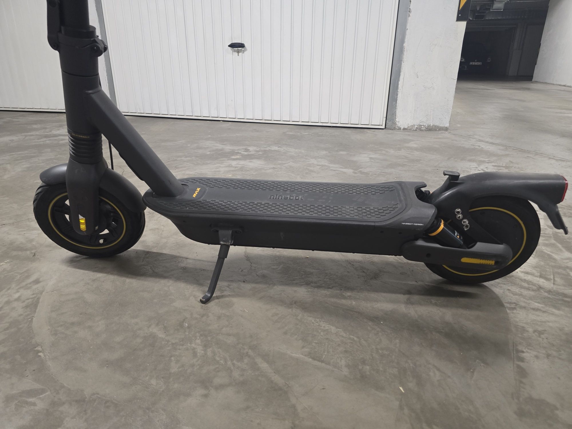 Ninebot g2 max ( by Segway)