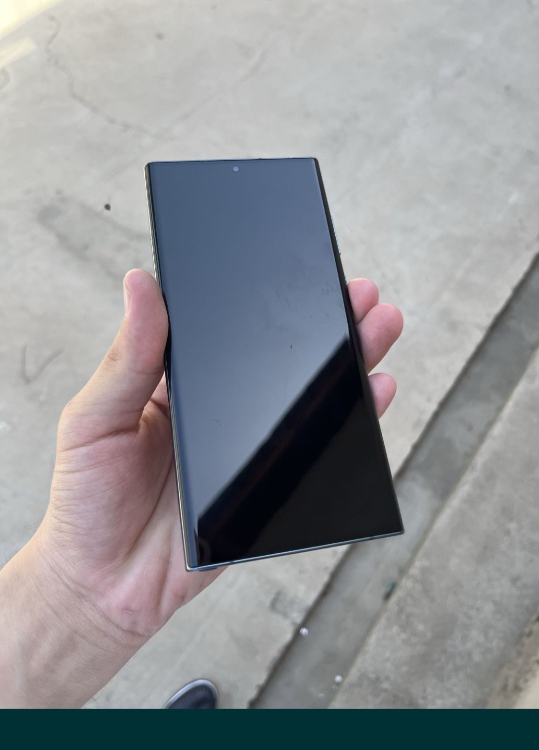 SAMSUNG S22 ULTRA ideal 256 gb 
KOREYA region bez karopka 
usta ko`rma