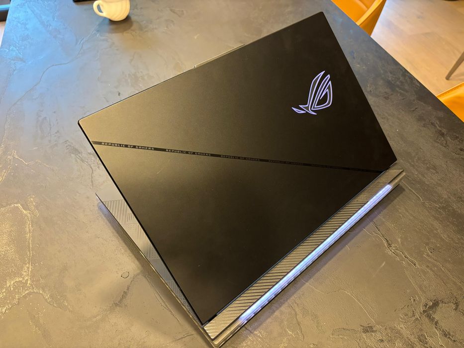 ASUS ROG Strix SCAR 18 2024 i9-14900HX / RTX 4080 / 64GB / 2TB