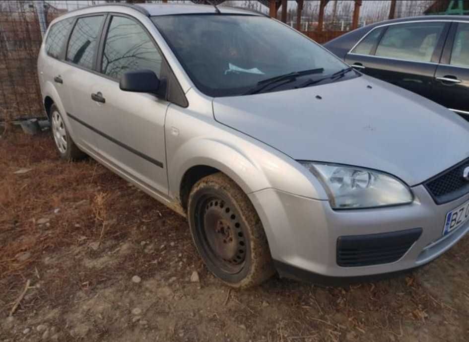 Capota/Usi/Trager/Dezmembrez/Motor/Fuzeta/Tapiterie/Bara Ford Focus