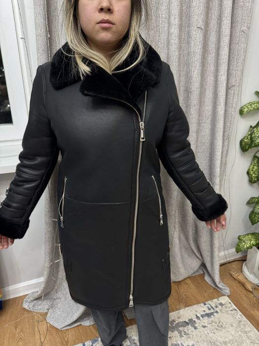 Продам дубленку натуральную новая 42-46 размер