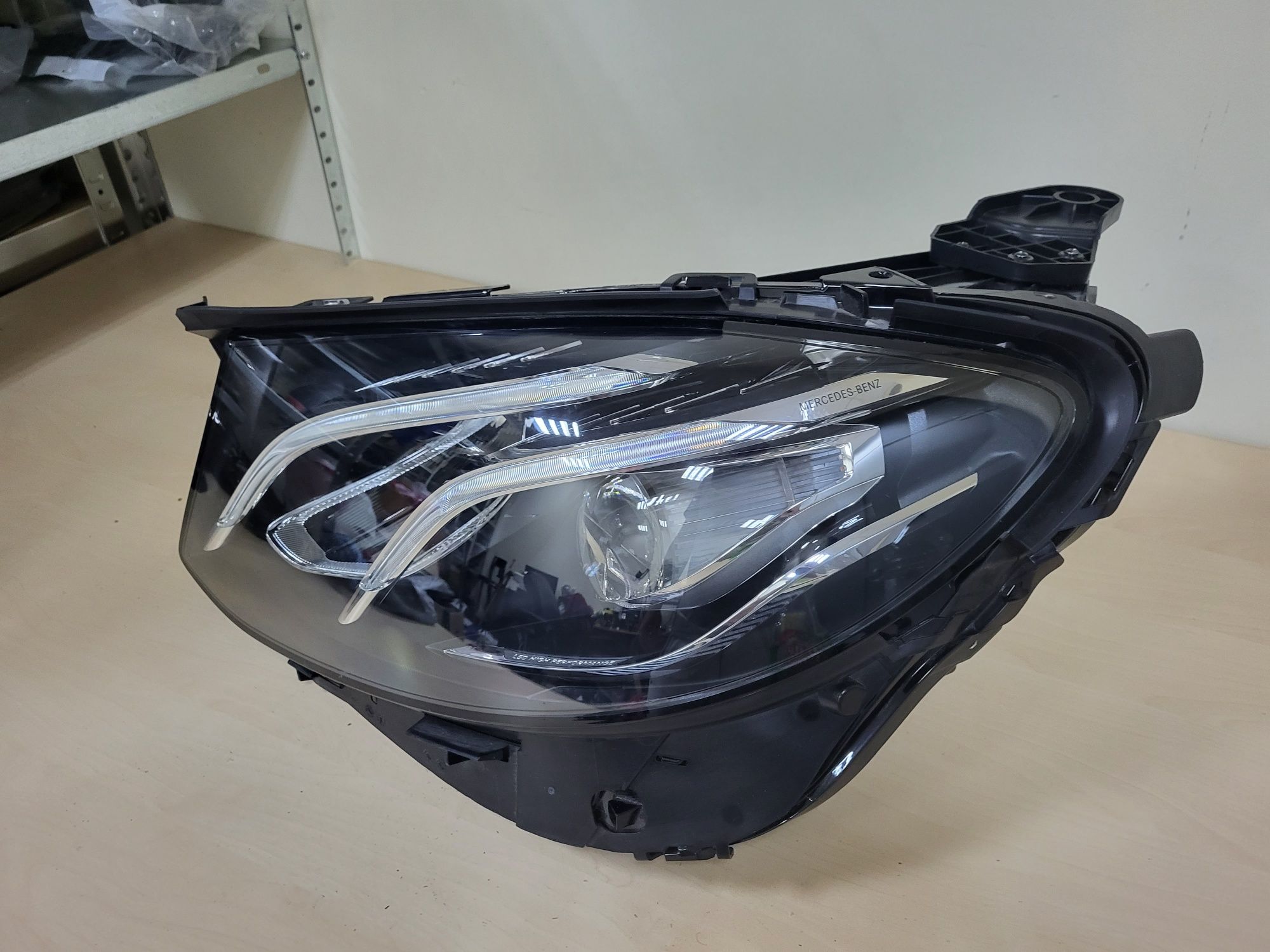 Ляв фар Mercedes E W213 LED High Performance lqv far мерцедес 213