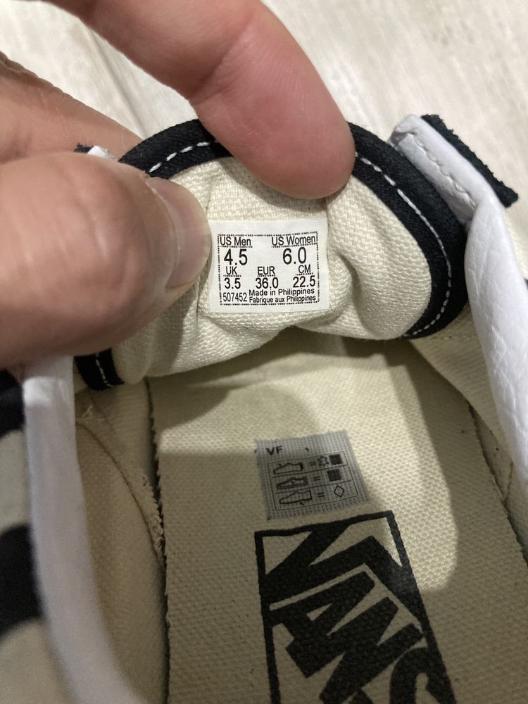 Vans off the wall обувки
