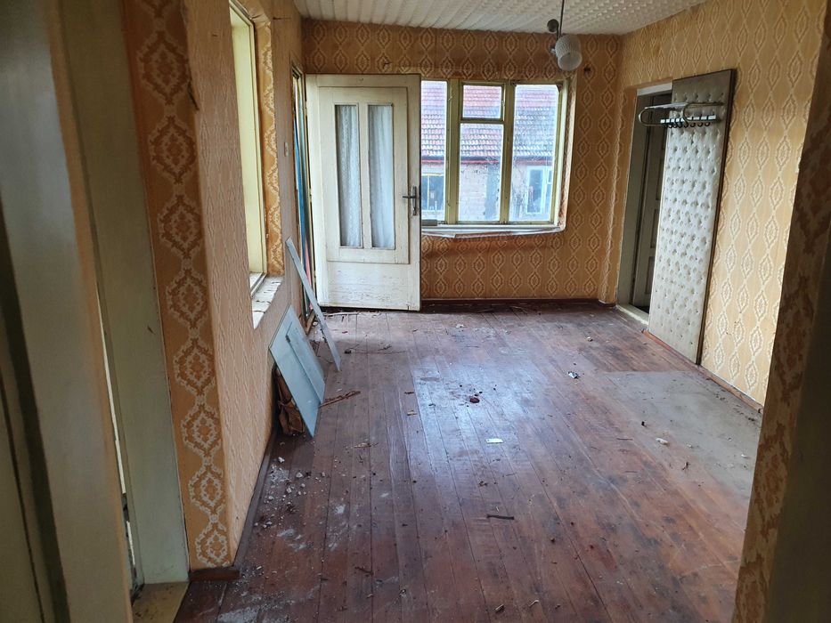 Продавам къща в Исперих
