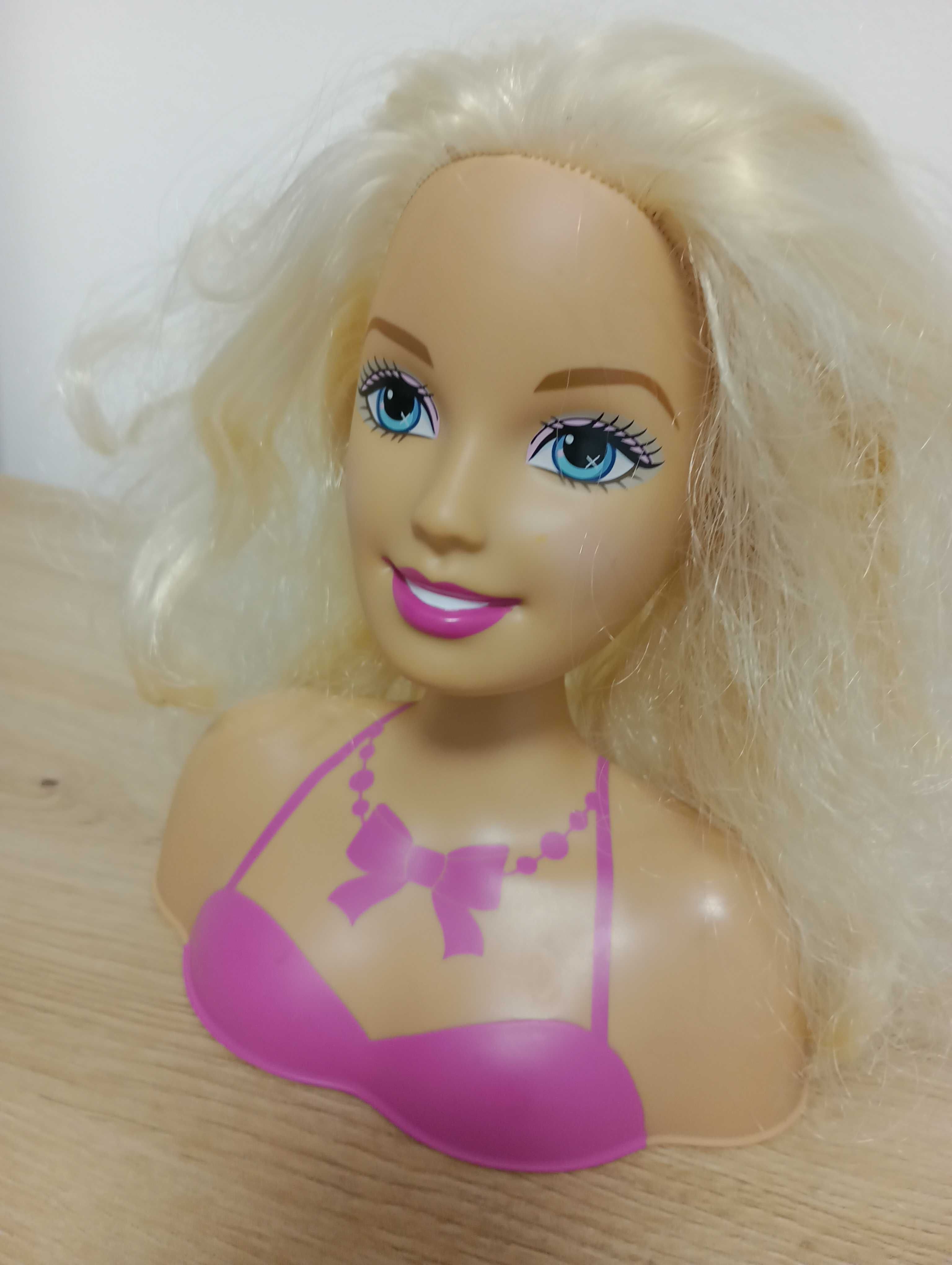 Vand jucarie Barbie de coafat