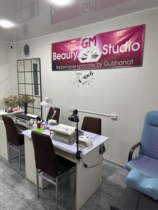 Сдается маникюрное место с педикюрным креслом