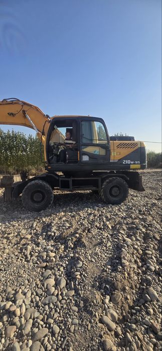 Экскаватор hyundai