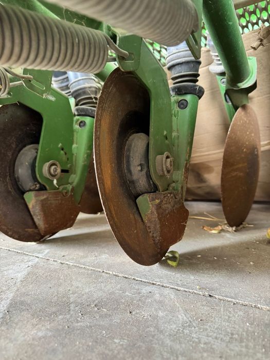 Semanatoare paioase Amazone D9 4000
