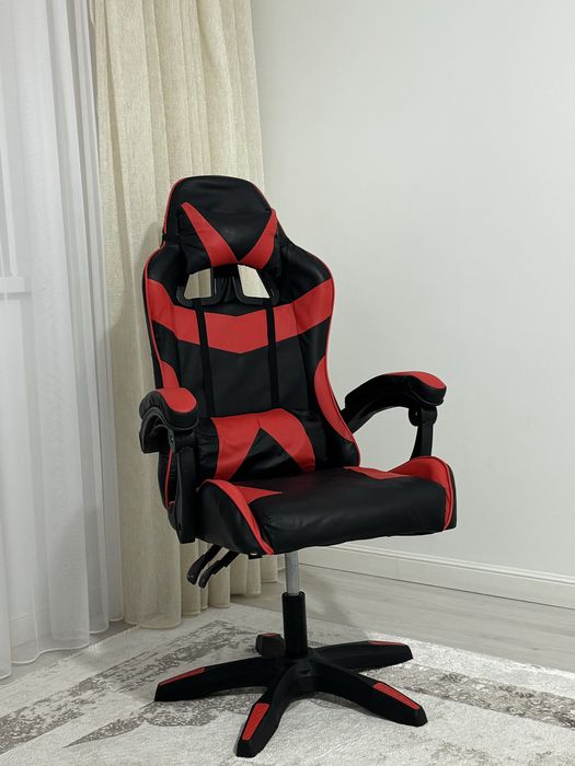 Игравой стул почти новая