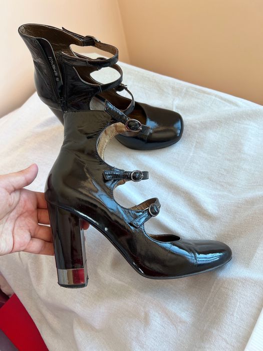 все по 100 тысяч