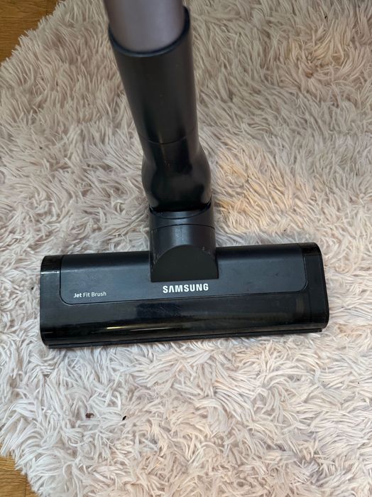 Продавам прахосмукачка Samsung – отлично състояние!