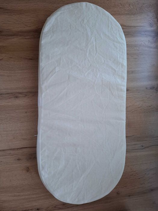 Матрак за кош за новородено - 73 x 32 x 4  см