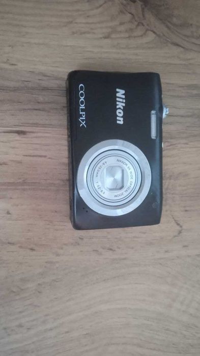 Nikon Coolpix A100, не проверена, есть батарея и флешка
