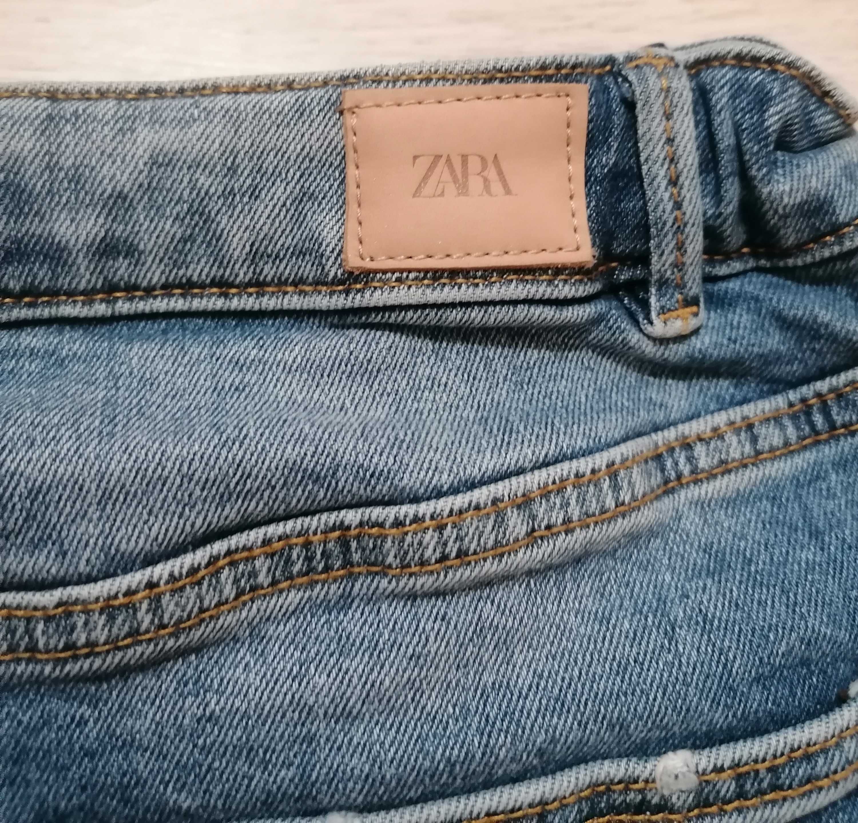 Vând fustă de blugi marca ZARA pentru fete