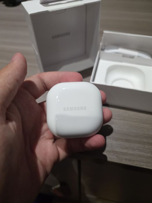 Samsung Galaxy Buds FE