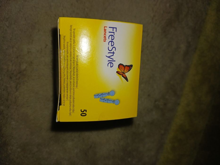 Продавам ланцети за убождащо устройство