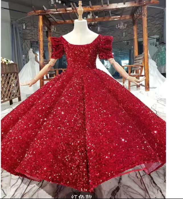 Платье десткое шикарное