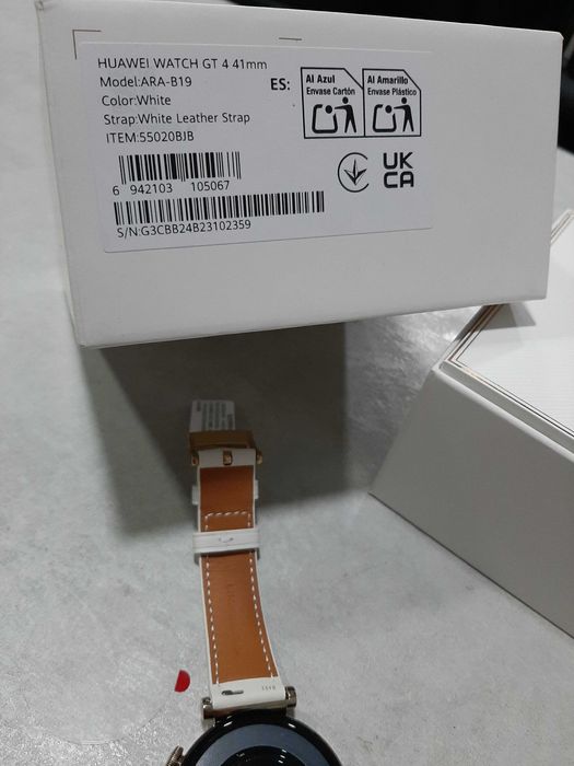 Смарт часовник HUAWEI WATCH GT 4 , 41 MM, НОВ