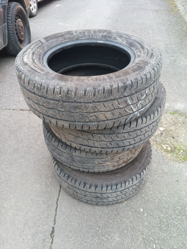 4 buc Cauciucuri Hankook 235 65 R16C