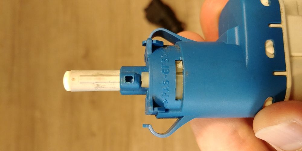 Înterupătoare pedală frână Ford Focus 2 Originale