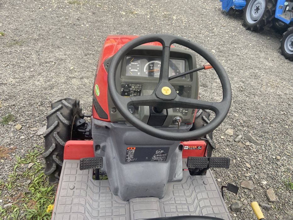 Tractor japonez Mitsubishi MT240, 4x4, servo, 24cp + freza