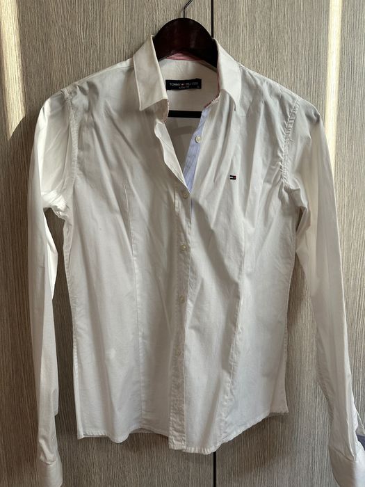 Дамска бяла риза