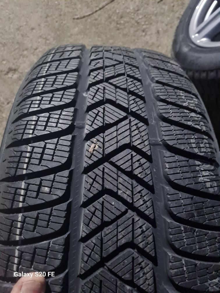 Чисто нови гуми и джанти за БМВ X5 X6 F15 F16!