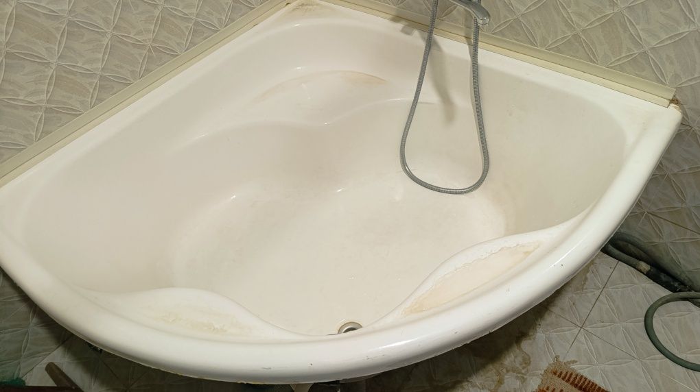 Продам ванну и умывальник БУ, самовывоз