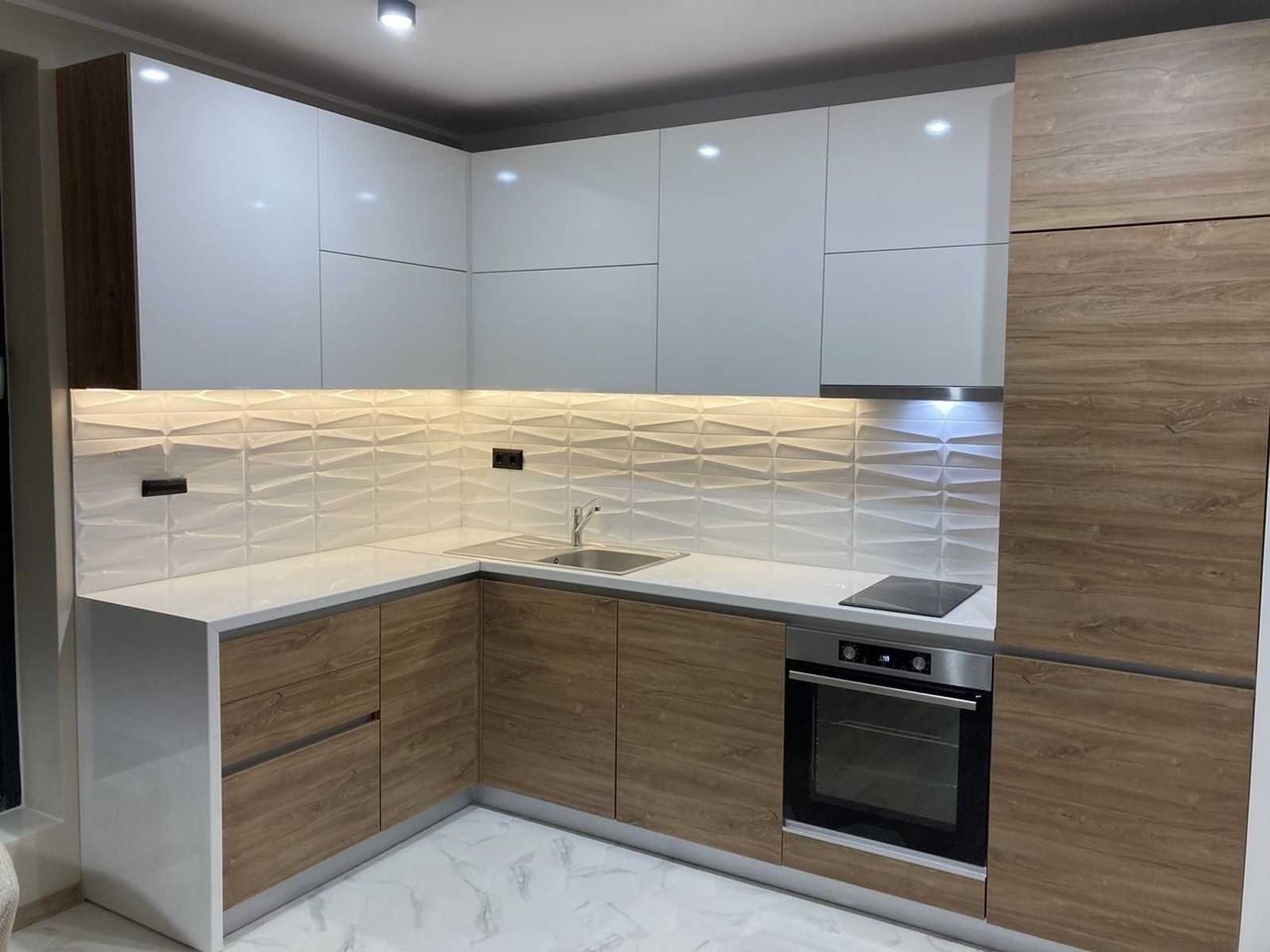 Дава се под наем Двустаен апартамент в София, Слатина - 70 кв.м за 510 € - Снимка #3