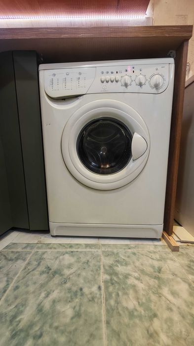 Пералня INDESIT w84th