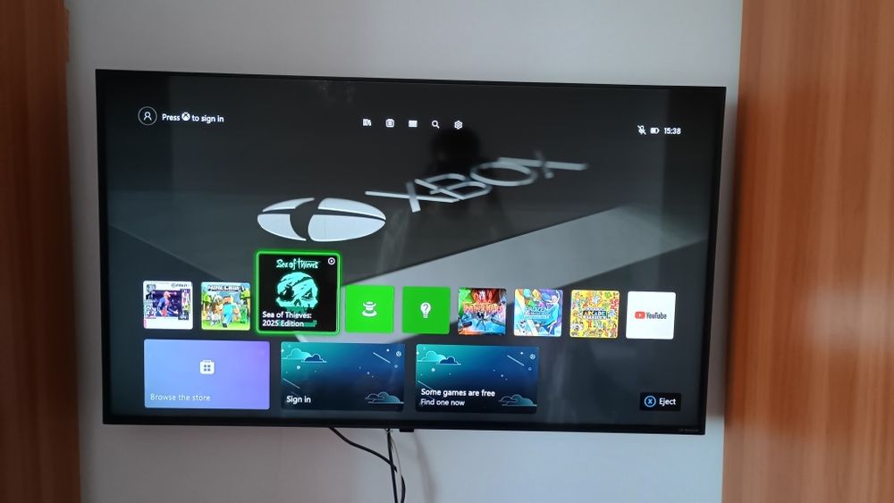 Xbox One 2TB + 2 manete + 3 jocuri