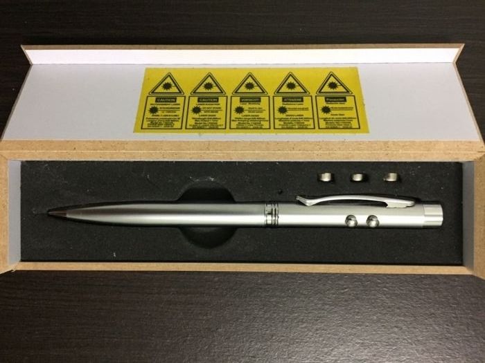 Ручка-лазер новая