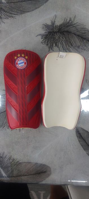 Apărători fotbal Adidas Bayern München