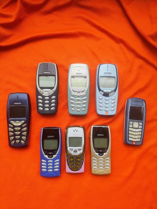 Telefoane mobile funcționale ( orice rețea)