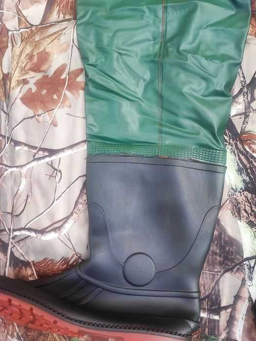 Дълги рибарски ботуши ( нова стока).