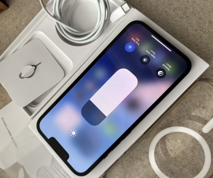 Iphone 13 Великолепном состоянии